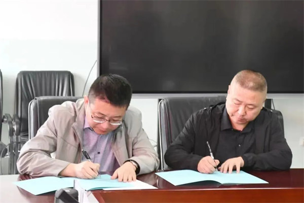 2.webp.jpg 2.webp.jpg