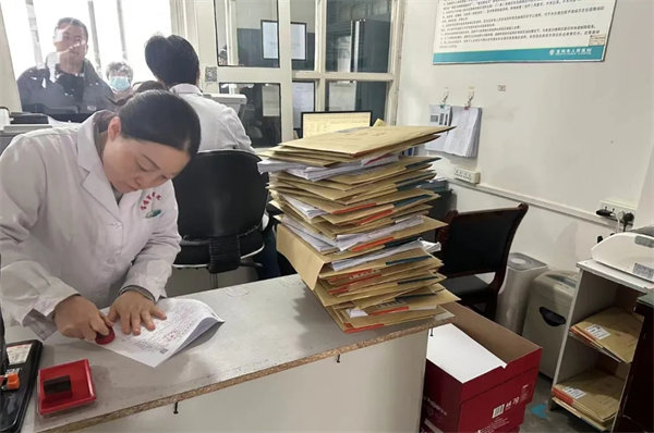 2.webp.jpg 2.webp.jpg