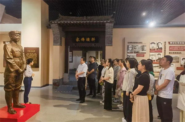 15.webp.jpg 15.webp.jpg