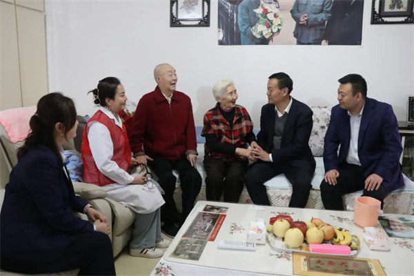 2.webp.jpg 2.webp.jpg