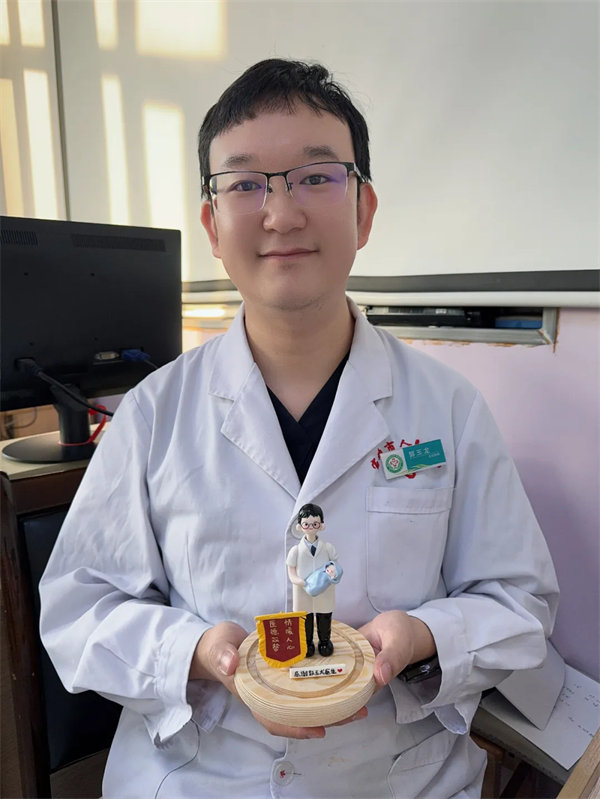 1.webp.jpg 1.webp.jpg